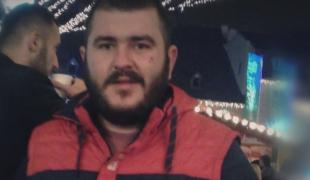 Tânărul care s-a filmat când și-a înjunghiat prietenul, în Târgu Jiu, susține că a vrut doar să se apere