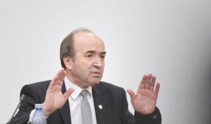 Tudorel Toader va prezenta joi, ora 18.00, decizia luată în privinţa Laurei Codruţa Kovesi