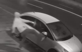 Gest inexplicabil al unui bărbat din Braşov. A vandalizat şapte maşini, în toiul nopţii