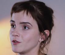 Emma Watson a donat un milion de lire sterline, într-o campanie de strângere de fonduri pentru sprijinirea victimelor hărţuirii sexuale