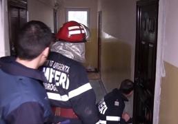 O nouă misiune delicată pentru pompierii constănţeni. Au salvat un alt copil de cinci ani, încuiat singur în casă