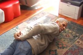 După ce mascaţii au intrat cu forţa peste familia unui profesor din Capitală şi i-au bătut socrii de 70 de ani, Poliţia Română cere public scuze