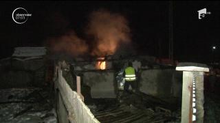 Sfârşit tragic pentru doi soţi dintr-un sat băcăuan, după ce casa lor a luat foc