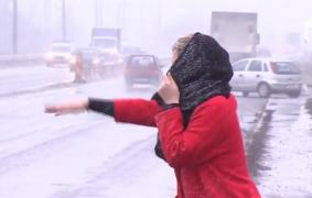 Un român şi-a uitat soţia într-o benzinărie din Ungaria. Şi-a dat seama că nu mai e în maşină abia după 300 de kilometri