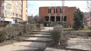 Amenzi usturătoare în Hunedoara pentru proprietarii care lasă clădirile în paragină