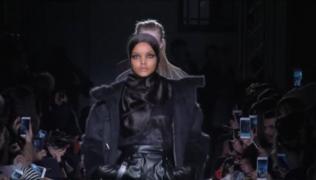 Modă cu supermodele, la Milano