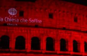 Colosseumul, colorat în roșu pentru o noapte
