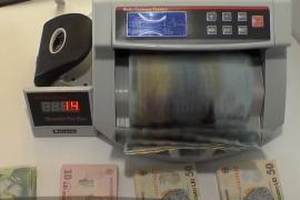 Banca Națională a României pune limită la creditele românilor