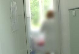 Două infirmiere de la Spitalul de Urgenţă din Bistriţa au furat banane din meniul pacienţilor