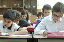 Elevii din România vor primi la şcoală fructe şi legume proaspete!