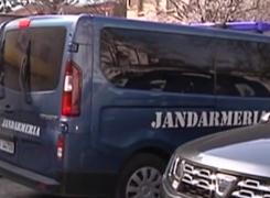 Doi cămătari din Curtea de Argeş se mulţumeau cu "plăţi" în prize, ştechere şi componente electronice