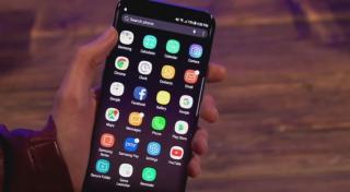 Cât de ușor poți fi spionat chiar cu propriul telefon. E nevoie de doar 30 de secunde