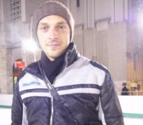 Tânărul găsit mort pe o bordură din Piteşti încetase deja din viaţă, în momentul în care prietenii săi l-au abandonat