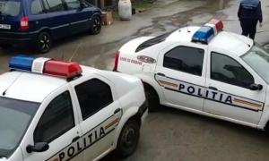 Un bărbat gelos, încătuşat în timp ce încerca să se răzbune pe fosta iubită şi actualul partener al acesteia