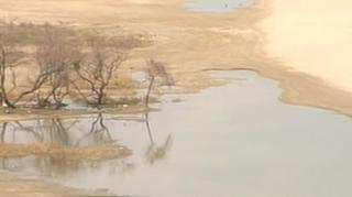 Plaja Modern din Constanţa s-a transformat într-o mare baltă!