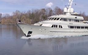 Cele mai tentante cumpărături online ascund şi multe capcane. Cum să vă feriţi de ţepe