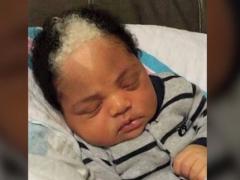 Primul bebeluş grizonat. Fotografiile cu el fac înconjurul lumii, pe Internet