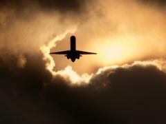 Tips & Trips: De ce companiile aeriene low-cost câştigă din ce în ce mai mult teren