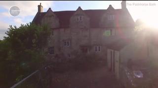 Un pub vechi de cinci secole a fost salvat de clienţii săi, după ce un dezvoltator imobiliar a încercat să îl închidă