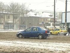 Meteorologii au anunţat când începe să se încălzească vremea. Până atunci, de joi va ninge din nou abundent