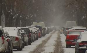 Școlile ar putea fi  din nou închise, din cauza ninsorii!