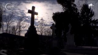 Luxul din viața de apoi. Mulţi români îşi pregătesc momumente funerare de 5 stele