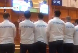 Legile Justiţiei au trecut de plenul Camerei Deputaţilor cu scandal şi proteste din partea Opoziţiei