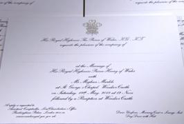 Pregătirile pentru nunta anului în Marea Britanie. Invitaţiile au fost printate în negru şi auriu