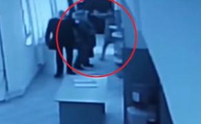 La Ştefăneşti Argeş, două angajate ale Primăriei s-au luat la bătaie chiar în clădirea instituţiei