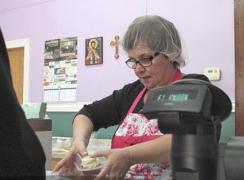 O românca din Cluj a reuşit să-i cucerească pe americani cu prăjiturile ei