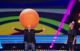 Magie la iUmor. Christian Lee cere ajutorul Deliei, iar vedeta își ia rolul în serios