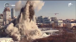 Turn de peste 200 de metri din Rusia, pus la pământ în cateva secunde