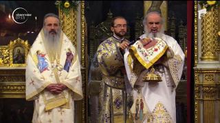 Dublă sărbătoare la Mitropolia Moldovei şi Bucovinei din Iaşi. Doi sfinţi au fost canonizaţi de Buna Vestire