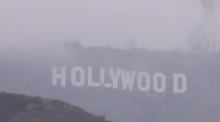 O echipă Observator a fost invitată la singura gală din lume în care artiştii sunt premiaţi cu duşuri de vopsea colorată