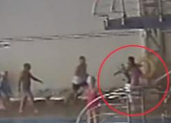 Salvamarul care a scos din apă fetiţa accidentată la bazinul din Braşov a recuperat şi cele două degete ale acesteia, retezate de o balustradă