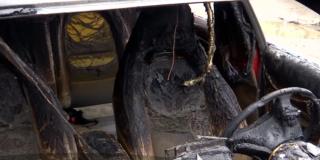 Piromanul care a incendiat opt maşini în sectorul 1 al Capitalei este încă liber