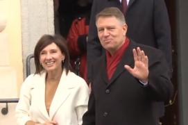 Klaus Iohannis, printre cei aproape un milion de români care au luat lumină de Paştele Catolic