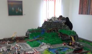 O lume în miniatură atrage pasionaţi de toate vârstele la Bistriţa!