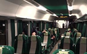 Haos pe calea ferată. Un tren care venea de la Timişoara spre Bucureşti a avut aseară o întârziere de patru ore!