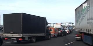 Record de cozi de TIR-uri, la ieşirea din ţară spre Ungaria!