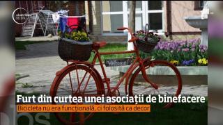 A furat o bicicletă din curtea unei asociații de binefacere din Bacău