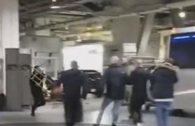 Conor McGregor a atacat autocarul în care se afla rusul Khabib Numagomedov