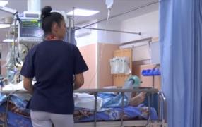 Medicii şi asistentele din România ar putea fi nevoiţi să aleagă între stat sau privat