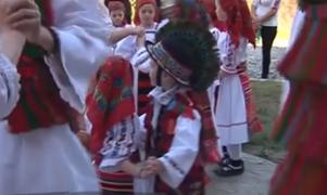 Jocul Satului, o tradiție de Paște păstrată din străbuni în Bistriţa-Năsăud