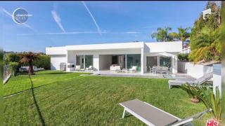 Vila din Beverly Hills a uneia dintre cele mai bine plătite actriţe de la Hollywood , scoasă la vânzare