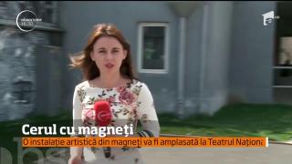 Un artist şi-a propus să creeze un cer din magneţi de frigider