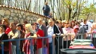 Pelerinaj în Constanţa, la Mănăstirea Dervent. Oamenii au mers să ia aghiazmă din Izvorul de lângă lăcaşul de cult