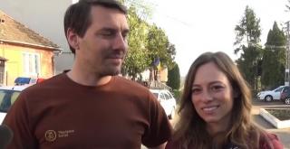 Nepotul regelui Mihai I şi soţia sa au dat o mână de ajutor micilor voluntari din Bistriţa Năsăud