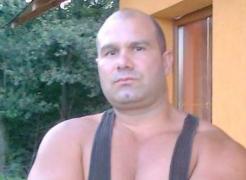 Interlopul timişorean Rumburak a răpit câinele unui bucureştean, ca să recupereze o datorie