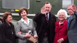 Fosta Primă Doamnă a Statelor Unite, Barbara Bush, a încetat din viaţă